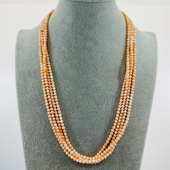 Vtgnatural hand carved pink/white coral necklace